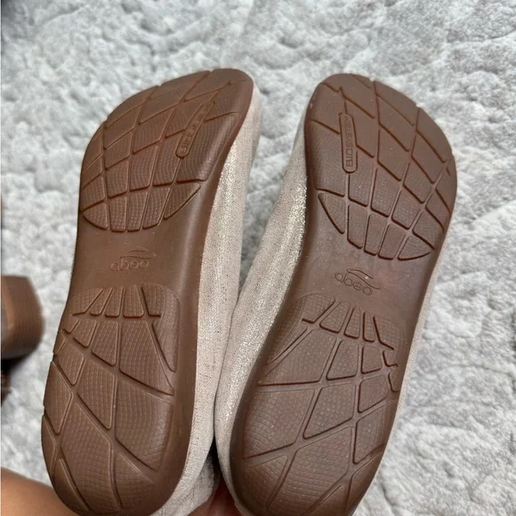 Abeo B.I.O. System Tia  metallic Ballet Flats - Picture 3 of 4